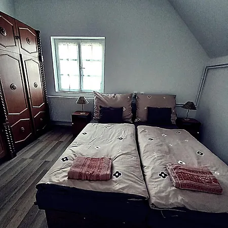 Evita Vendeghaz Apartment Sajokapolna