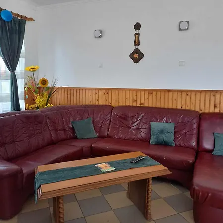 Evita Vendeghaz Apartment